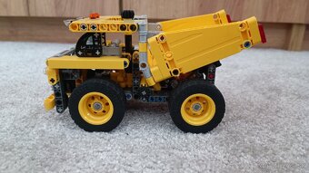 LEGO Technic 42035 - Mining Truck - 10