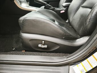 Subaru Legacy 2.0 i - 10