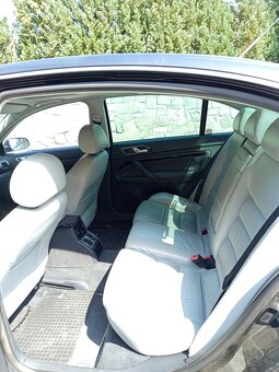 Predám Superb 1,9 TDI 96 kw EDITION 100 - 10