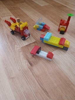 Autíčko - lego - 10