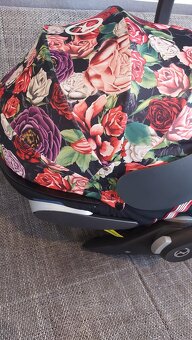 Autosedacka Cybex Cloud Z I-size Spring Blossom Dark s bazou - 10