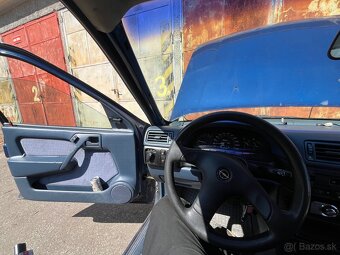 Opel Vectra A 1992 2.0i C20NE - 10