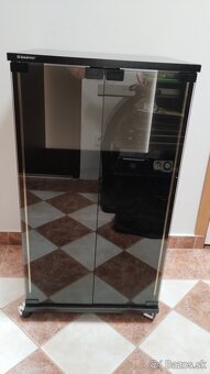Predám midi hifi rack Sanyo - 10