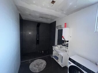 MAĎARSKO - SZUHOGY - 5 IZBOVÝ RODINNÝ DOM - 10