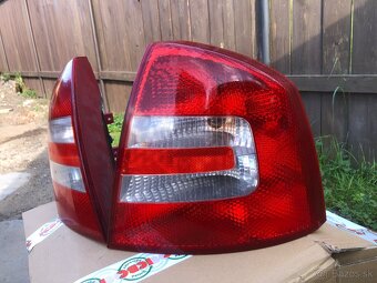 ŠKODA OCTAVIA 2 - 10