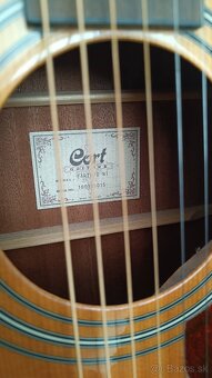 Predám gitarový set – Cort + Ibanez + Vox kombo + príslušens - 10