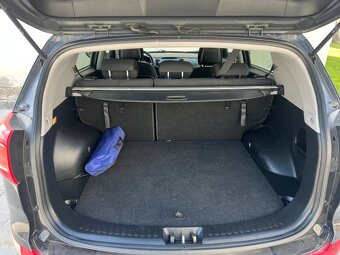 Kia Sportage 2.0 CRDI 100kw 4x4 AWD Automat - 10