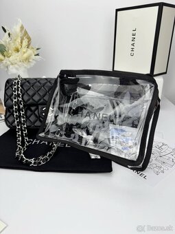 Elegantná čierna kabelka so striebornými detailmi + kozmetic - 10