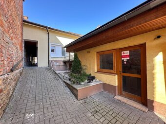 Budova na obchod a služby-Kysucké Nové Mesto-centrum - 10
