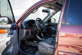 Toyota Land Cruiser 3.0 D-4D Lux+ A/T, Strešné, Exkluziv lak - 10