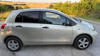 Toyota Yaris 1.0 111510 km - 10