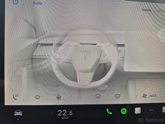 TESLA MODEL Y - 10