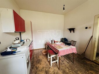 RODINNÝ DOM S POZEMKOM 637 M2, TRENČIANSKE STANKOVCE - 10