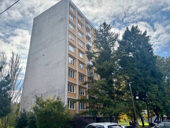 NA PREDAJ - 3-izbový byt s nádherným výhľadom v centre Piešť - 10