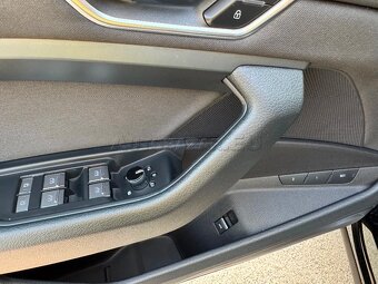 Audi e-tron 50 quattro Advanced model 2021 - 10