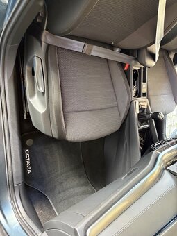 Predám Škoda OCTAVIA IV kombi, 2,0TDi, 85kw, 6R odpočet DPH - 10