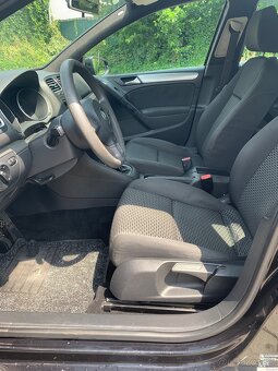 Volkswagen GOLF VI - 10