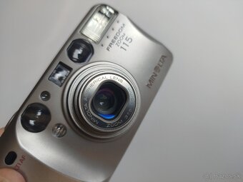 MINOLTA FREEDOM ZOOM 115 - 10