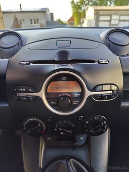 Mazda 2 1.3 benzín - 10