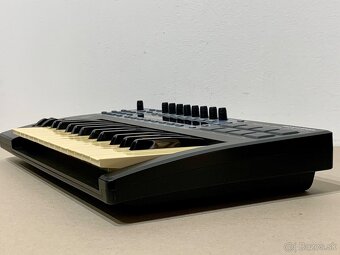 MIDI klávesnica NOVATION ReMOTE 25 SL Compact - 10