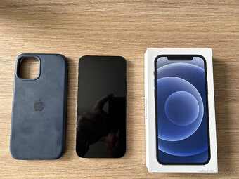 Apple iPhone 12 64GB Black - 10