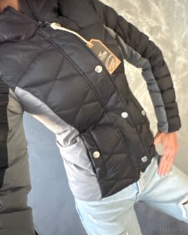 Dámska páperová bunda Hollister - 10