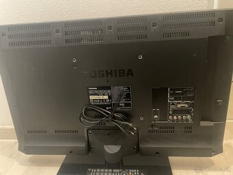 Toshiba TV 32RL938 pokazené asi LCD na opravu/ diely - 10