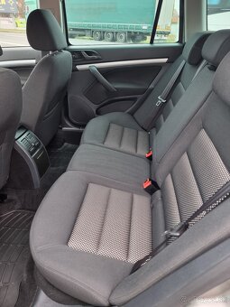 Škoda Octavia Combi 2.0 TDI CR DPF 4x4 Scout za 8.990 € - 10
