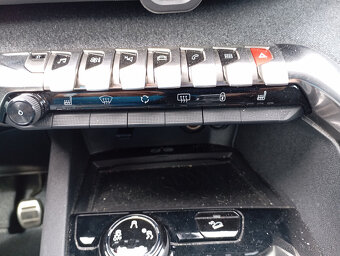 Predám Peugeot 3008 2.0 Blue HDI S&S GT Line. - 10