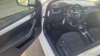 ŠKODA OCTAVIA COMBI 1.6 TDI - 10