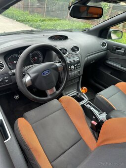 Ford Focus ST 2.5 V5 - 10