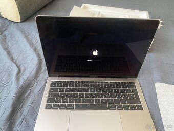 Macbook pro 13”2017-18 - 10