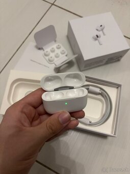 AirPods Pro 2 (USB-C)-top stav, záruka - 10
