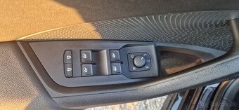 Škoda Octavia Combi 2.0 TDI DSG - 10