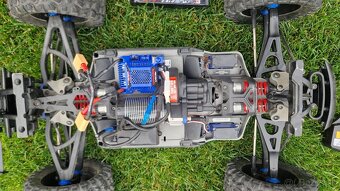 Traxxas E-Revo2 1/8 Brushless 6S lipo - 10