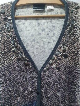 BALÍK DÁMSKEHO OBLEČENIA - 10