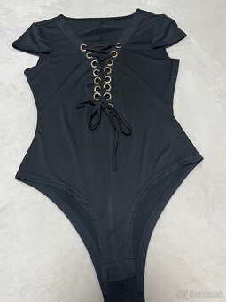 Balík dámskeho oblečenia S - 10