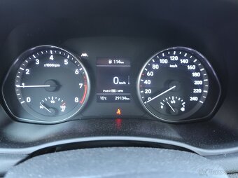 Hyundai i30 FB 1.0T-GDI 88kW FAMILY COMFORT ZÁRUKA - 10