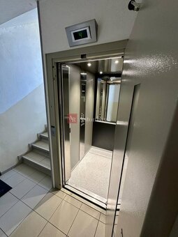 Krásny 1izbový byt, loggia + balkón, Ružová ul., Banská Byst - 10