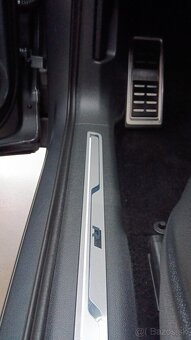 Volkswagen Tiguan 4x4 R line 2.0TSI 132kw kúp v SR - 10