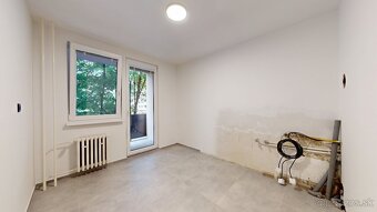 Priestranný, kompletne zrekonštruovaný 3 izbový byt - 10