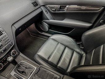 Mercedes-Benz C trieda Kombi 63 AMG Performance - 10