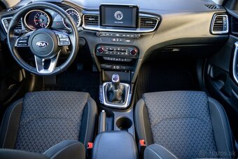 Kia Ceed SW 1.4 T-GDi Gold - 10