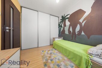 PLUS REALITY| Trojizbový byt s loggiou v DS na predaj - 10