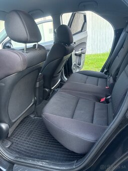 Predám hondu civic 1.8 vtec 8g 2009 - 10