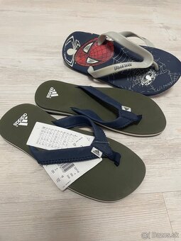 Adidas šlapky - NOVÉ - 10