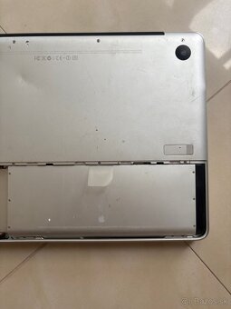 Apple MacBook Air 2011 - 10