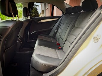 Mercedes Benz W204 C200 CDI - 10