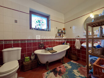Na predaj sympatický 4-izbový klimatizovaný rodinný dom - 10