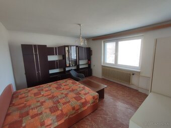 Ponúkame na predaj rodinný dom v obci Rakoľuby - 10